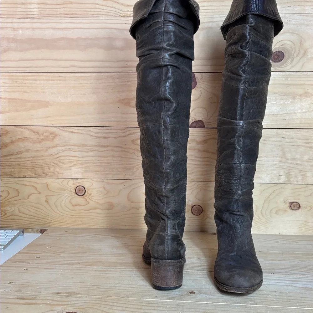 Vic Matie Women's Tall‎ knee high Leather Brown Boots